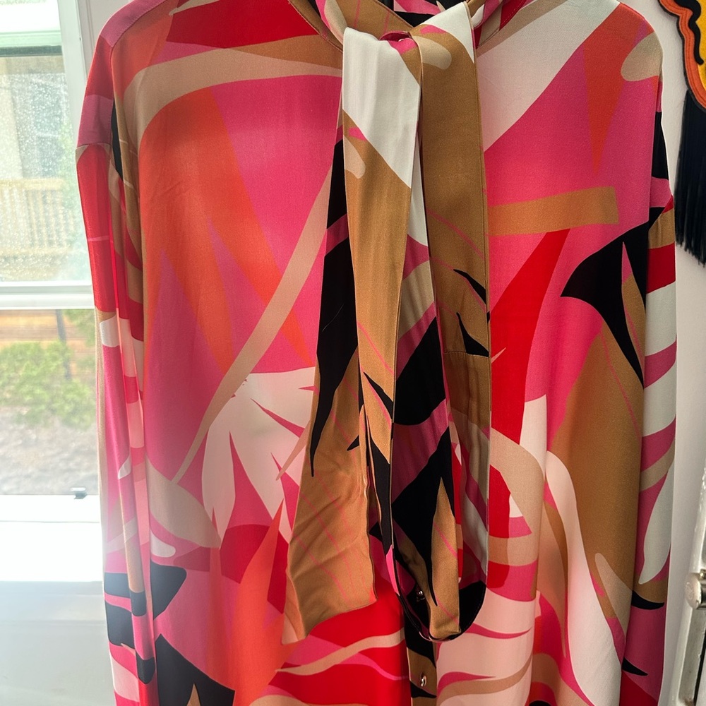 Vibrant Abstract Print Button-Up - Picture 5 of 7
